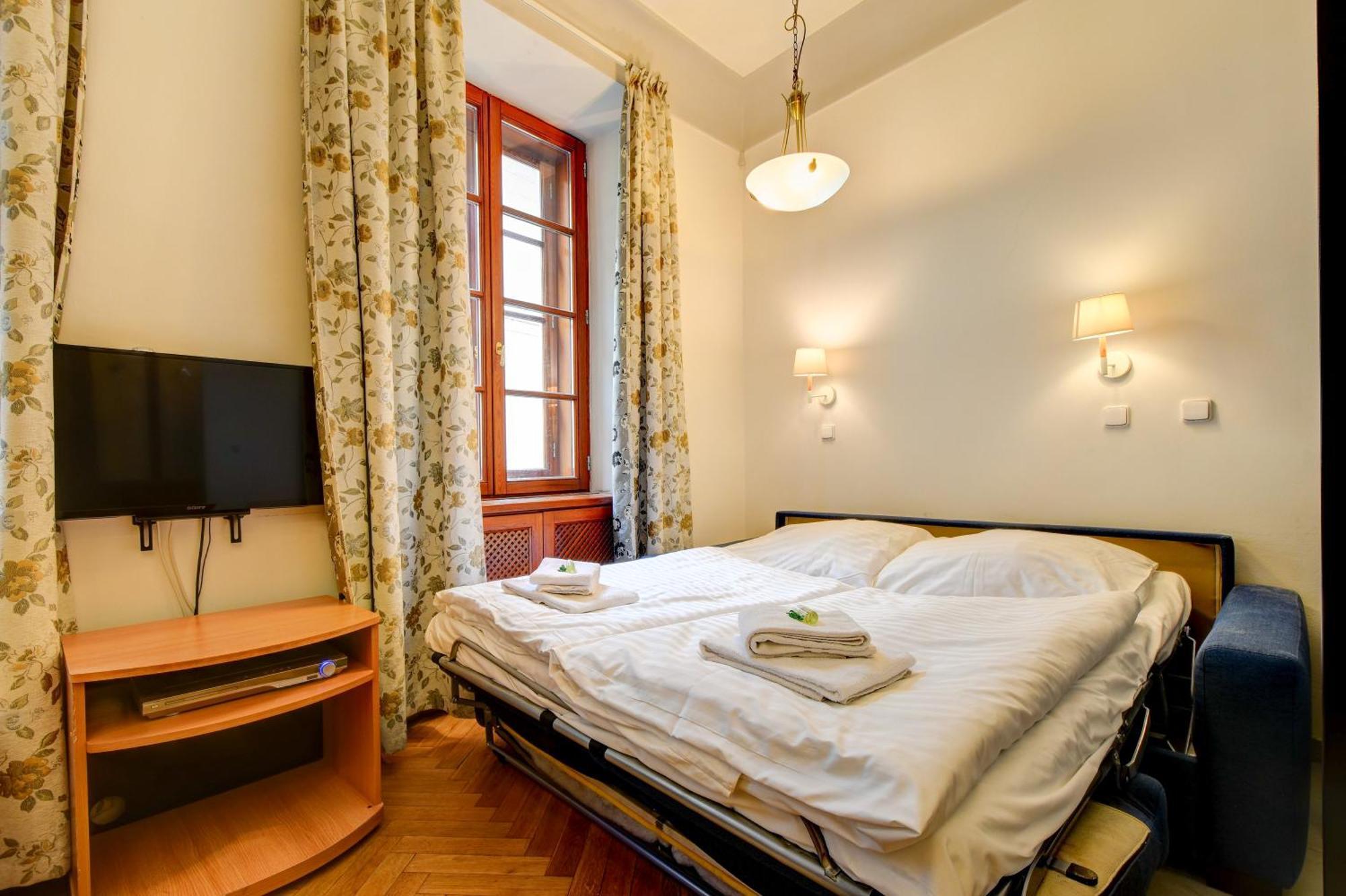 Historic Centre Apartments VIII — Photos 3